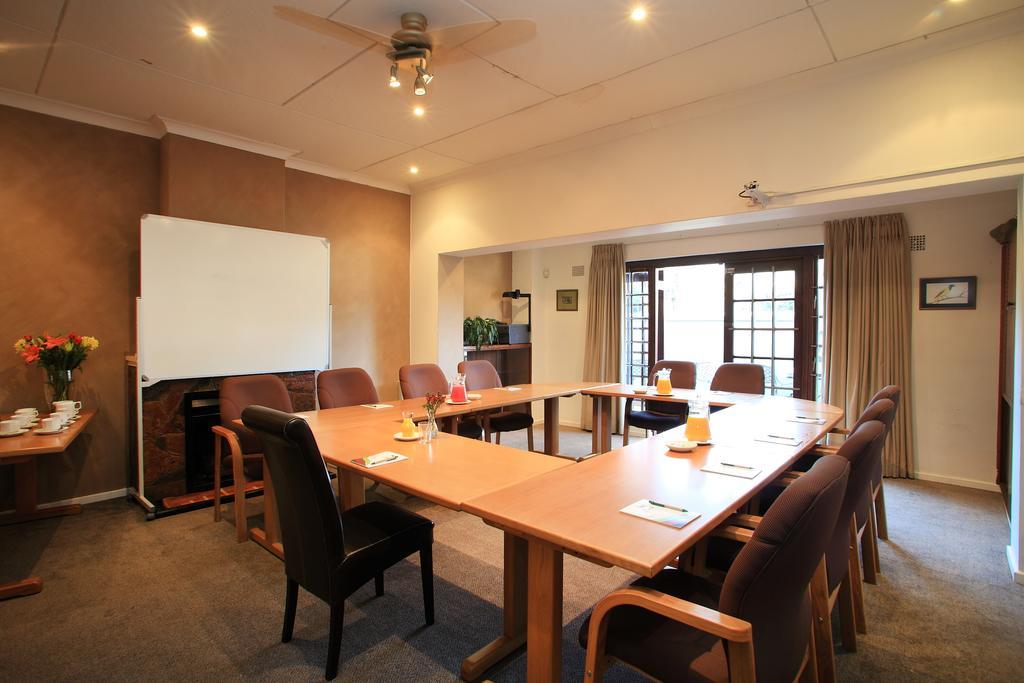 ג'ורג' Loerie Guest Lodge מראה חיצוני תמונה
