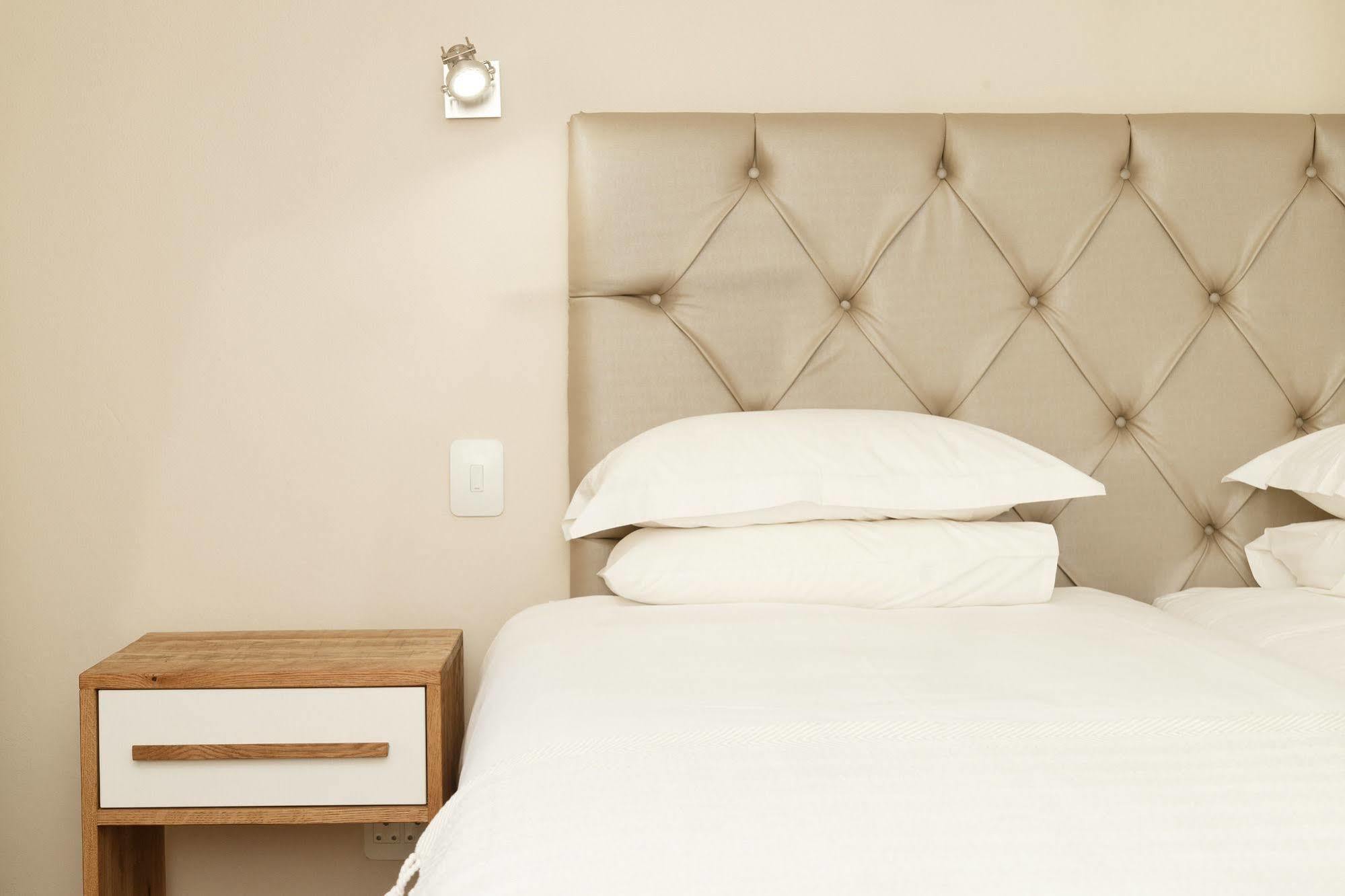 ג'ורג' Loerie Guest Lodge מראה חיצוני תמונה