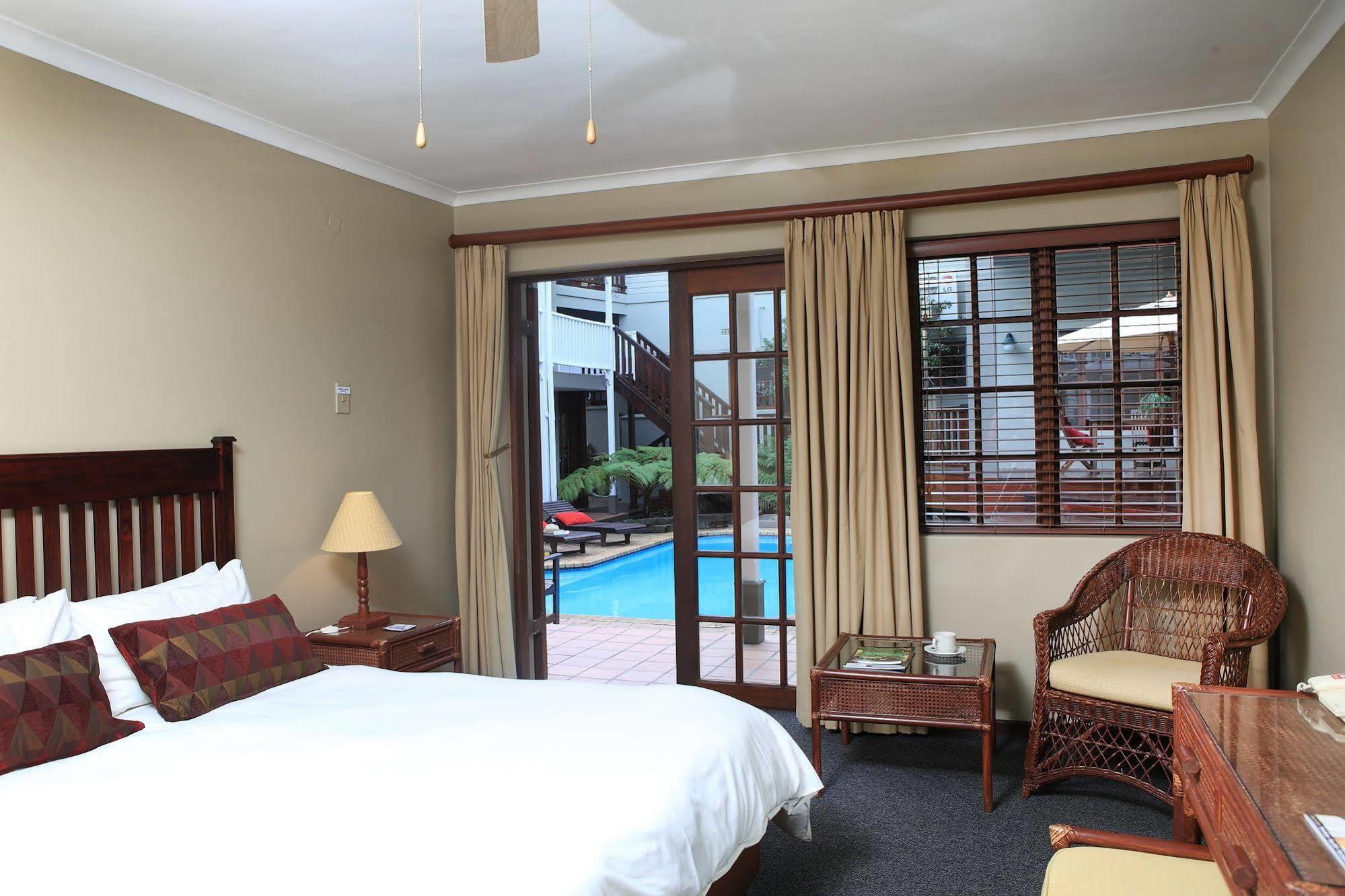 ג'ורג' Loerie Guest Lodge מראה חיצוני תמונה