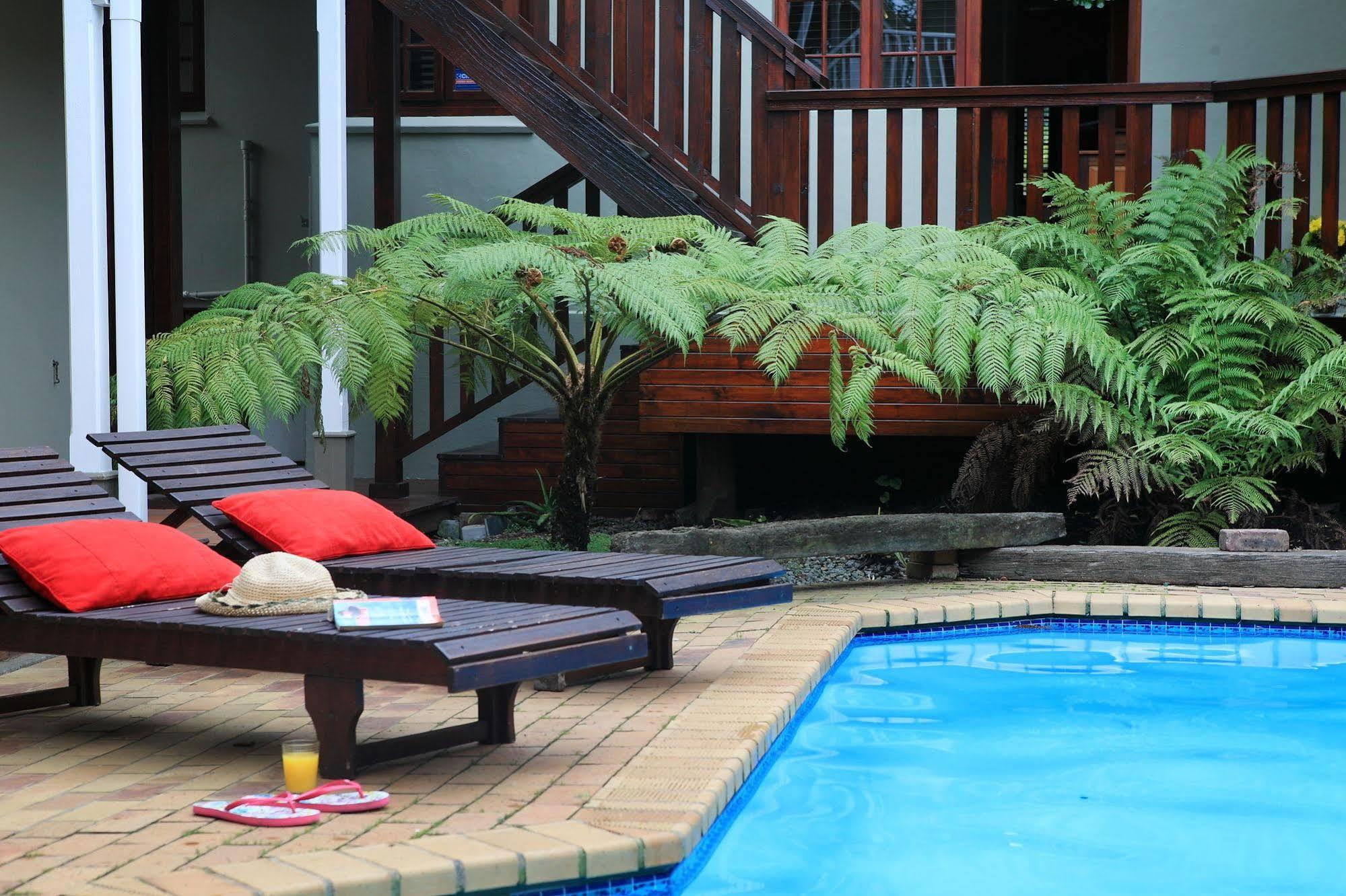 ג'ורג' Loerie Guest Lodge מראה חיצוני תמונה